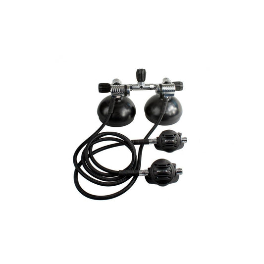 Set Erogatori Apeks Tek 3 regulator system for technical diving with balanced first stage and dual cylinder configuration