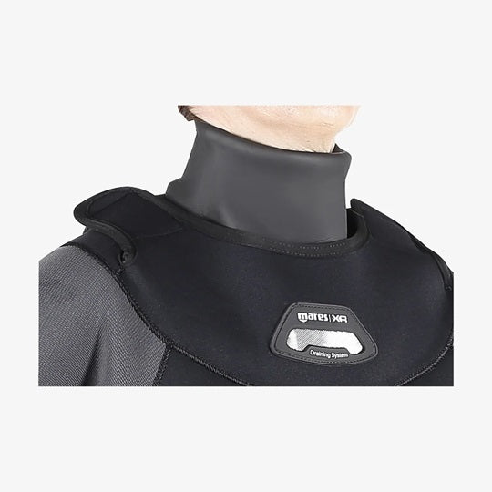 Traje seco de látex y neopreno Mares XR3