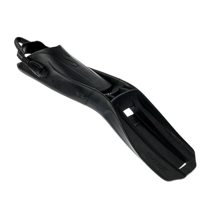 Pinne Scubapro S-TEK diving fins for technical diving with Monprene® blade and 30º pre-angled design for efficient propulsion and reduced fatigue